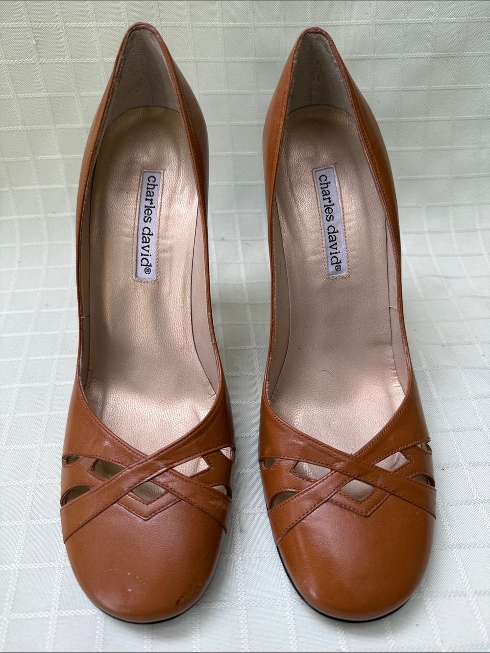 Charles David  Vintage Y2K Tan Orange All Leather Cross-Strap Pumps